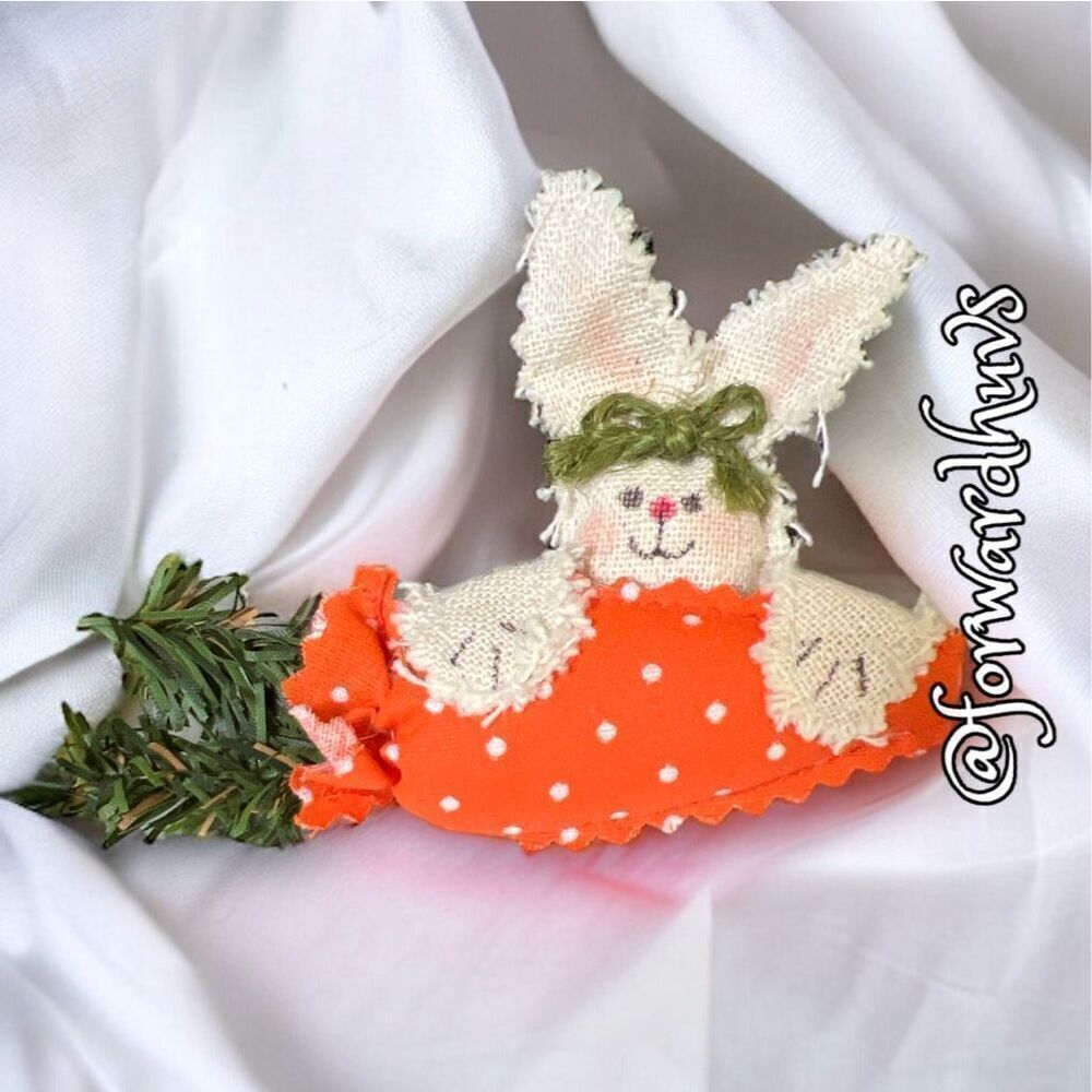 Handmade Easter Bunny Brooch Pin - Vintage 1980s